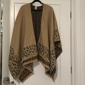 Lucky Brand Leopard Cheetah Shawl Neutral Tan
